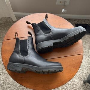 Blundstone Boots, women’s size 9